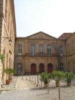 Lagrasse - Abbaye - Cours